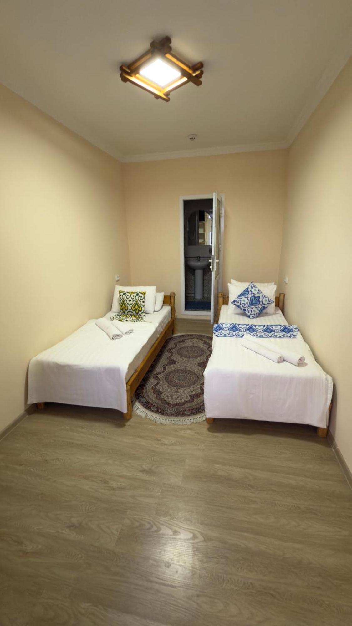Alisher B&B Hotel Samarkand Esterno foto